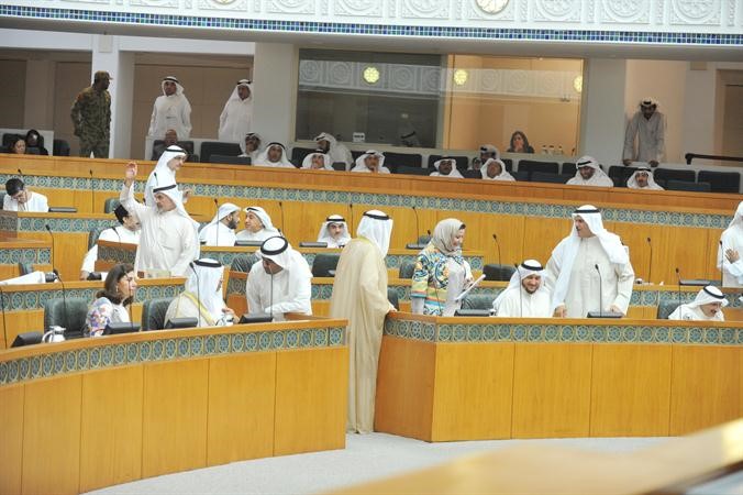 الوزراء والنواب خلال الجلسة