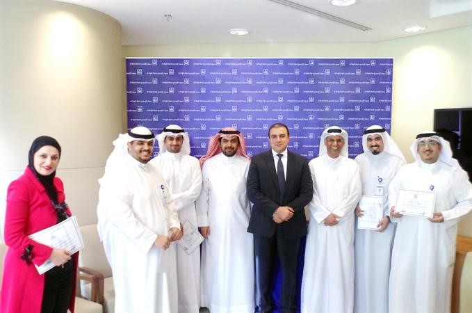  الموظفون المكرمون ﻿