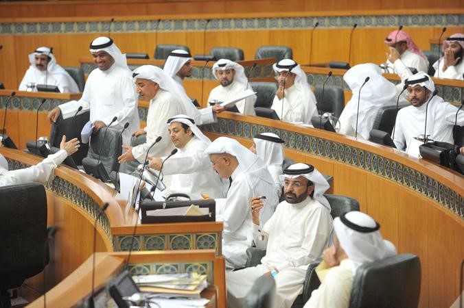 النواب خلال الجلسة﻿