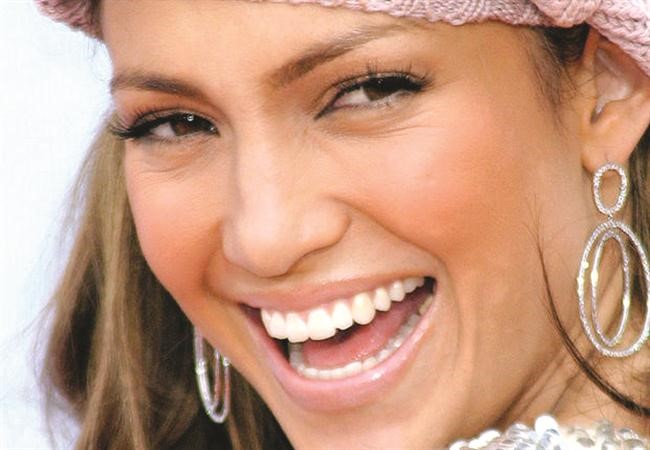 چنيفر لوپيز وجاستين بيبر من النجوم المكروهين