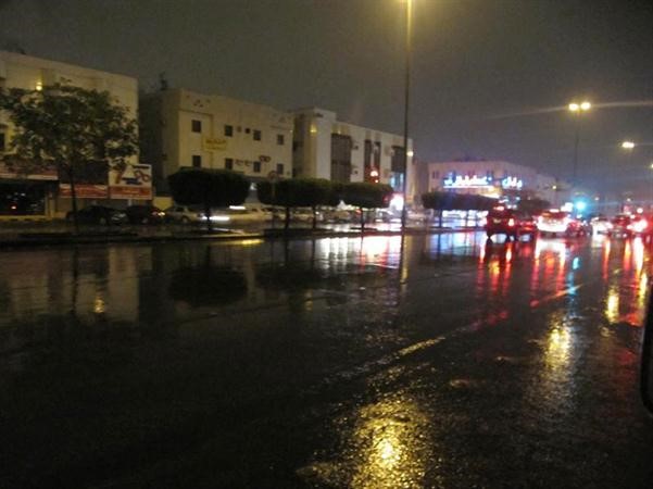 الرياض العاصمة بعد ان اغرقتها الامطار﻿