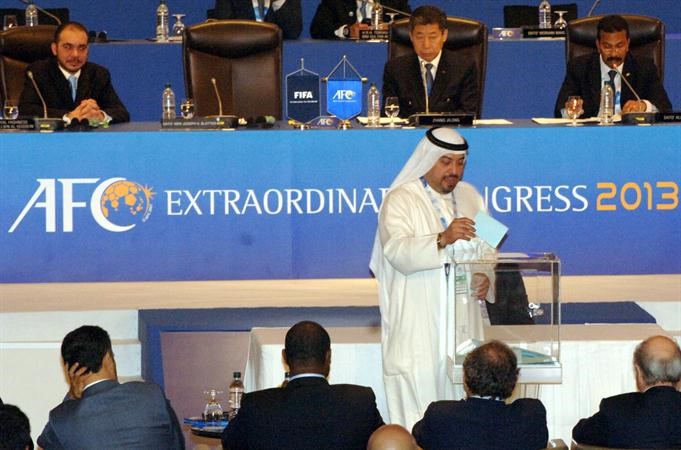 الشيخ دطلال الفهد يدلي بصوت الكويت في انتخابات رئاسة الا تحاد الاسيوي﻿