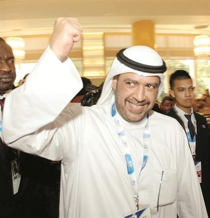 رئيس المجلس الاولمبي الاسيوي وانوك الشيخ احمد الفهد وقبضة الانتصار بعد الا نتخابات﻿
