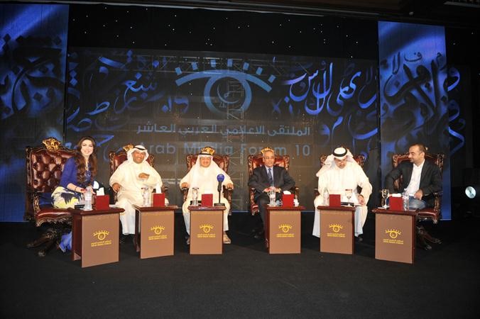 حسام افيوني خلال مشاركته في الجلسة الافتتاحية للملتقى الاعلامي العربي