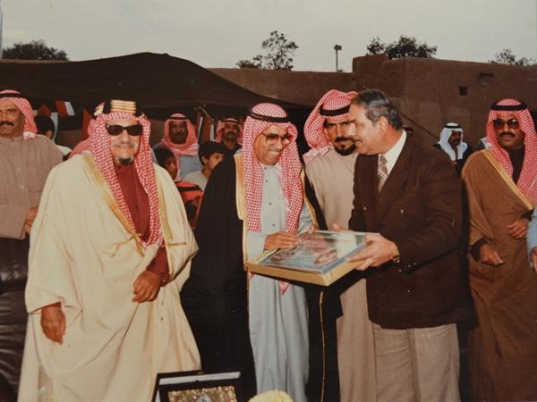 الشيخ عبدالله الجابر وعبدالرحمن المزروعي والشهيد الشيخ فهد الاحمد وسالم ابولغد