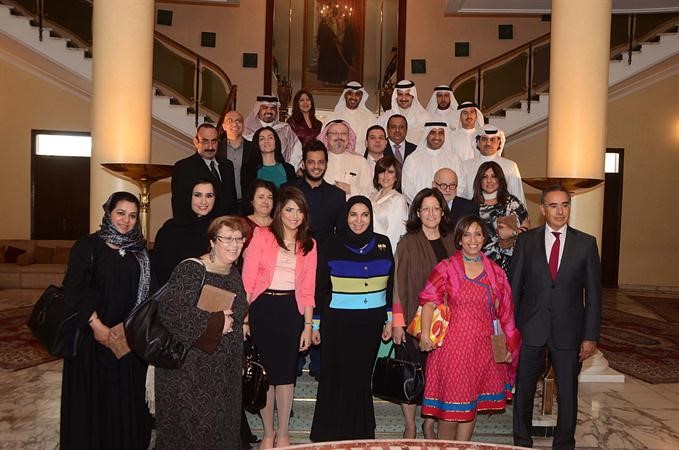 صورة جماعية للضيوف﻿