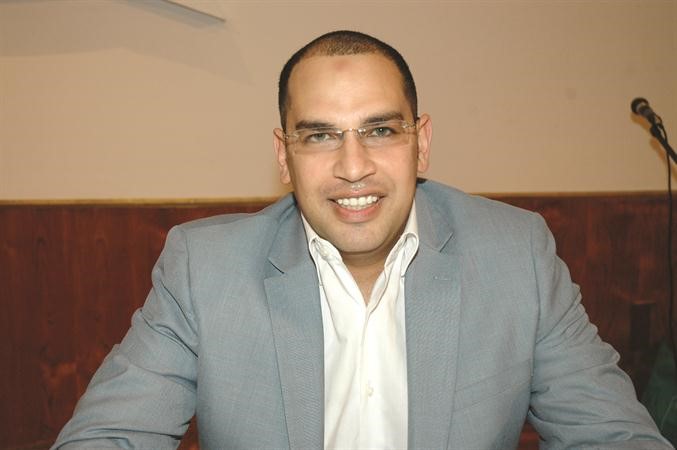 الاعلامي احمد يوسف خلال الامسية﻿