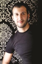ايمن قميحة 