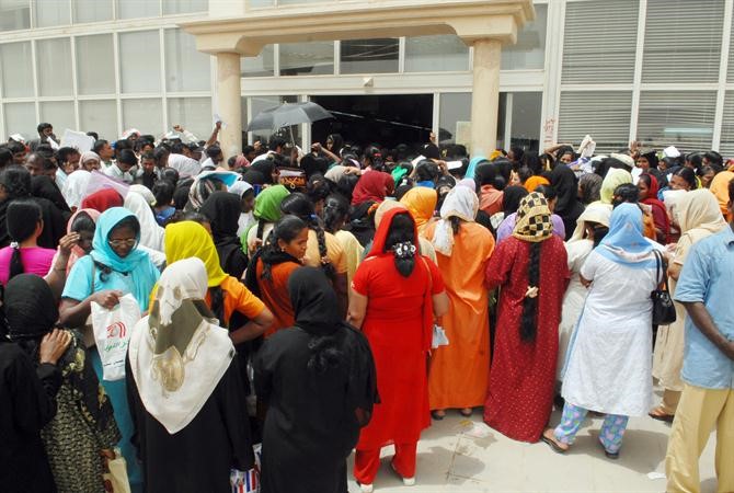 الشؤون تؤجل تحويل الخدم الى القطاع الاهلي﻿
