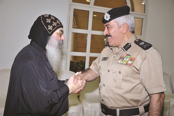 اللواء محمود الدوسري مهنئا