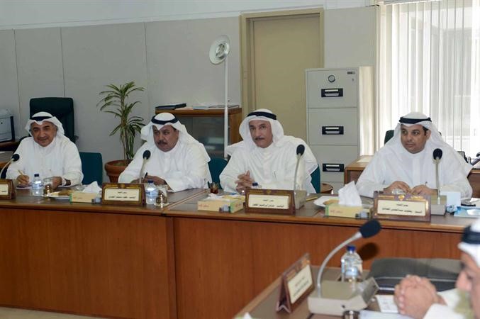 يعقوب الصانع وعدنان المطوع وخلف دميثير ودعبد الحميد دشتي