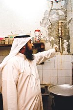 فهد المطيري في زيارة ميدانية لبعض الاسر