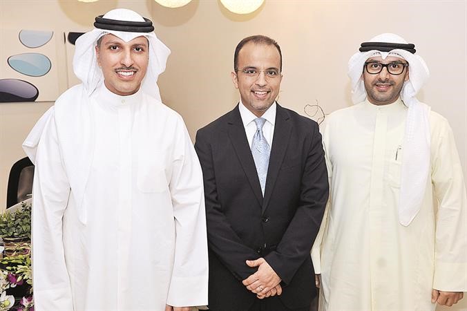 دعبدالعزيز المطير متوسطا سليمان المضيان ويوسف العجيل