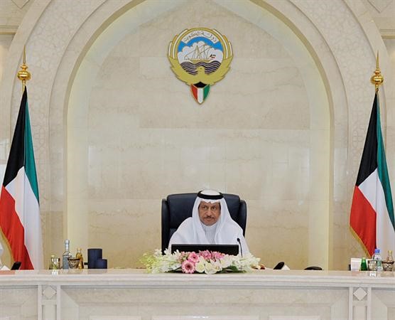 سمو رئيس الوزراء الشيخ جابر المبارك مترئسا جلسة امس﻿