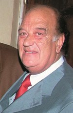 حسن حسني ﻿