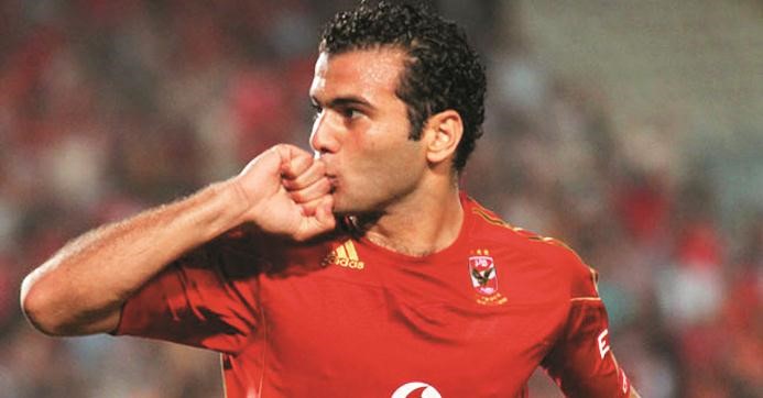 عماد متعب يقود خط هجوم الاهلي اليوم