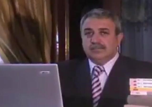 فيديو مسرب يكشف هوية «جزّار» بانياس السورية