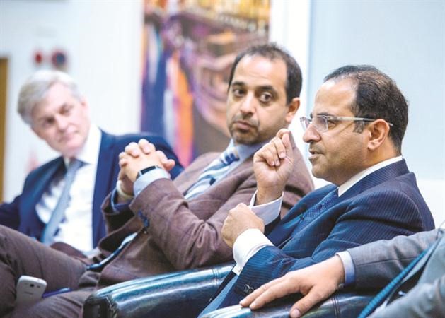 الشيخ محمد العبدالله خلال مشاركته في اعمال المؤتمر ﻿