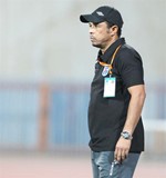 وليد نصار يريد قيادة كاظمة للوصول الى نهائي الكاس الازرقكوم 