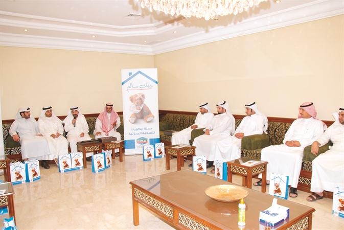 جانب من زيارة الحملة لديوانية فواز العنزي بالجهراء﻿