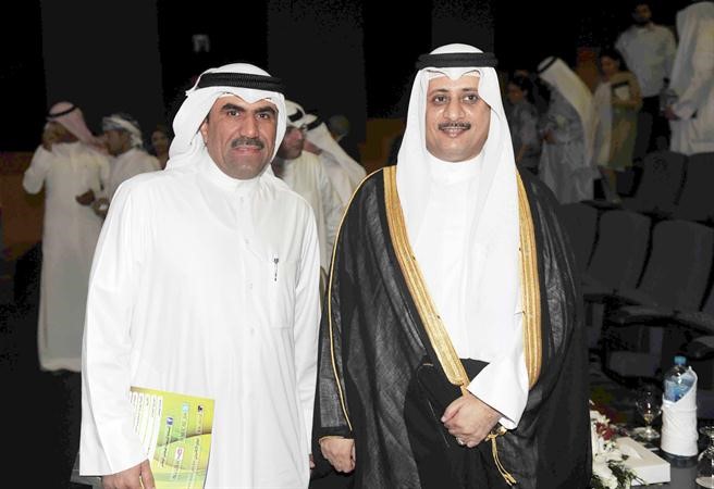 الامين المساعد لقطاع الثقافة دبدر فيصل الدويش مع الزميل مفرح الشمري