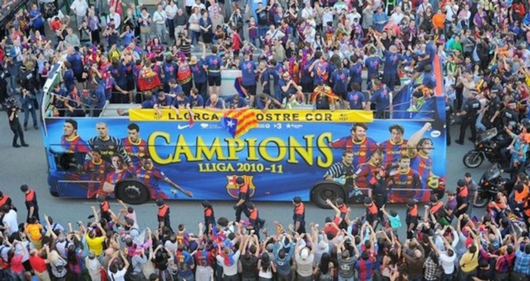 جانب من احتفالات سابقة لبرشلونة بلقب الدوري الموسم قبل الماضي﻿