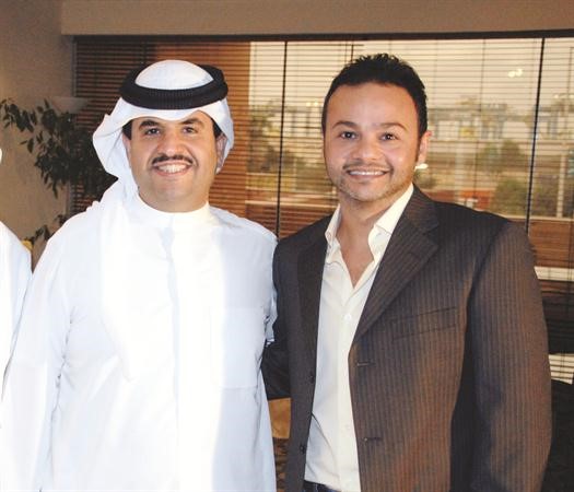  خالد بن حسين مع الشيخ دعيج الخليفة 