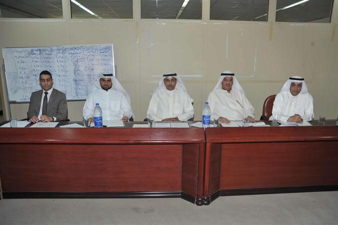 عدنان النصف مترئسا عمومية منازل القابضة 	اسامة ابوعطية