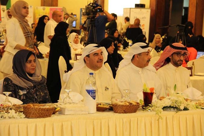 محمد الكندري ويسرى العمر خلال اللقاء