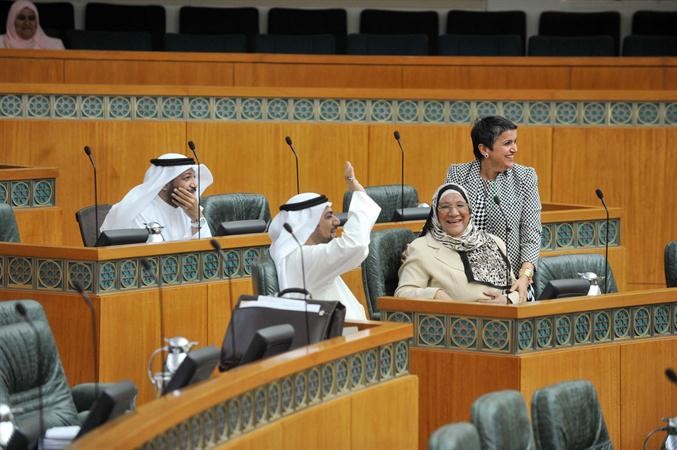 دمعصومة المبارك وصفاء الهاشم وديوسف الزلزلة