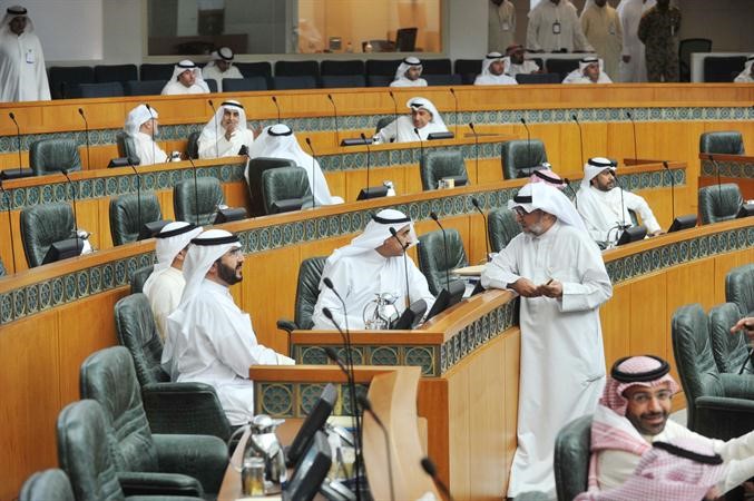 سعدون حماد وسعد البوص ومبارك العرف