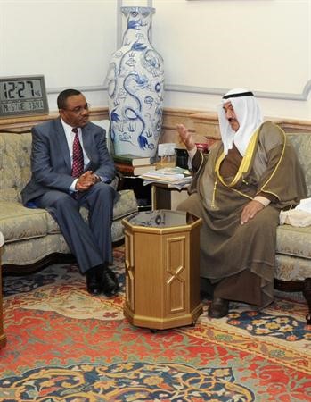 سمو الشيخ ناصر المحمد مستقبلا رئيس وزراء اثيوبيا