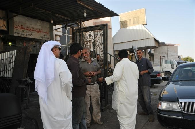 التدقيق على تطابق جهة العمل وما هو مدون في البطاقة المدنية