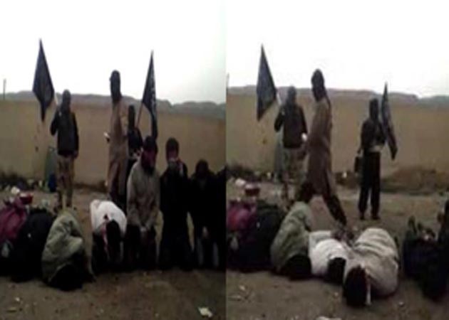 فيديو صادم وعنيف: مقاتلون إسلاميون يعدمون 11 جندياً سورياً