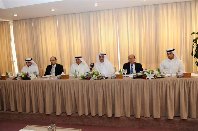 ابراهيم الذربان مترئسا الجمعية العمومية لـ عقارات الكويت	هاني عبدالله