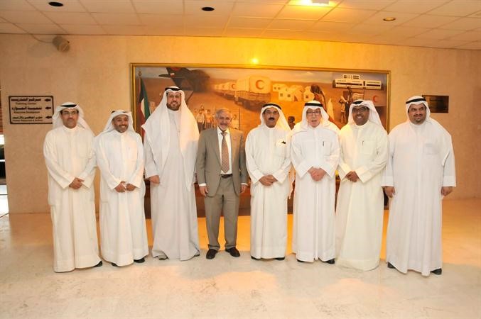برجس البرجس اثناء لقائه د صالح المزيني واعضاء الجمعية بحضور د هلال الساير