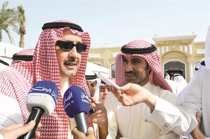 الشيخ فيصل الحمود متحدثا الى وسائل الاعلام﻿