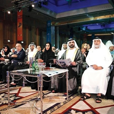 سمو الشيخ محمد بن راشد خلال رعايته حفل جائزة الصحافة العربية في دورتها الثانية عشرة