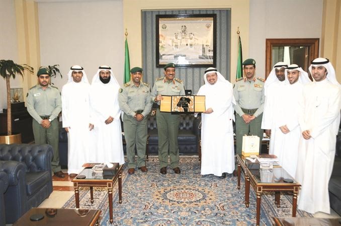 تبادل الدروع التذكارية﻿