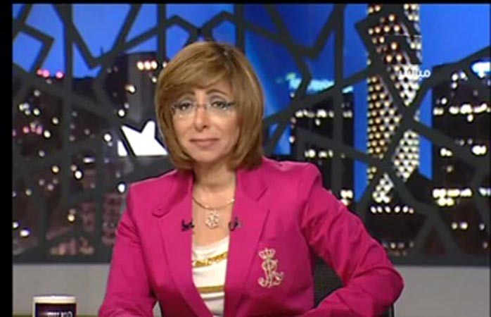 بالفيديو.. لميس الحديدي تنهار في البكاء حزنا على جنود سيناء .. وتقول: المشهد «حقير»