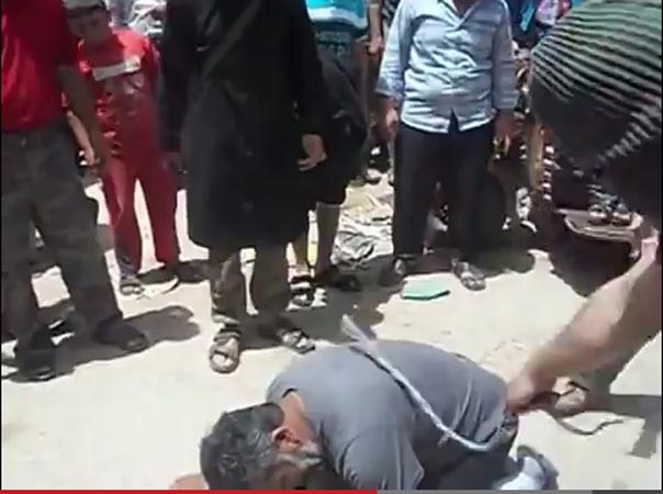 بالفيديو.. مسلحون يجلدون سوريين لزواجهما خلال فترة «عدّة الطلاق»
