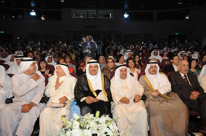 وزير الاعلام الشيخ سلمان الحمود والامين العام المساعد عبدالهادي العجمي والامين المساعد لقطاع الثقافة دبدر الدويش في مقدمة الحضور