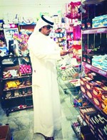 فهد العذاب خلال الجولة التفقدية