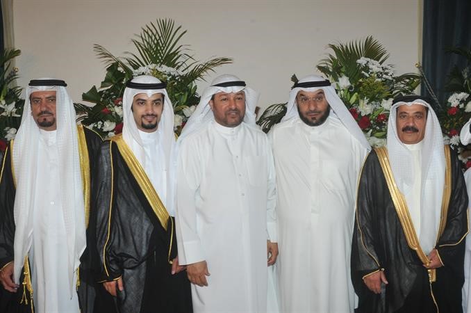 سالم المساحلي ودليهي الهاجري يباركان