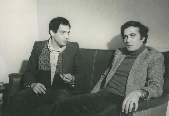  و مع الممثل المصري محمود ياسين في فيلم الثار