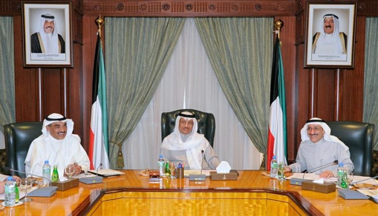 سمو رئيس مجلس الوزراء الشيخ جابر المبارك مترئسا اجتماع المجلس الاعلى للبترول