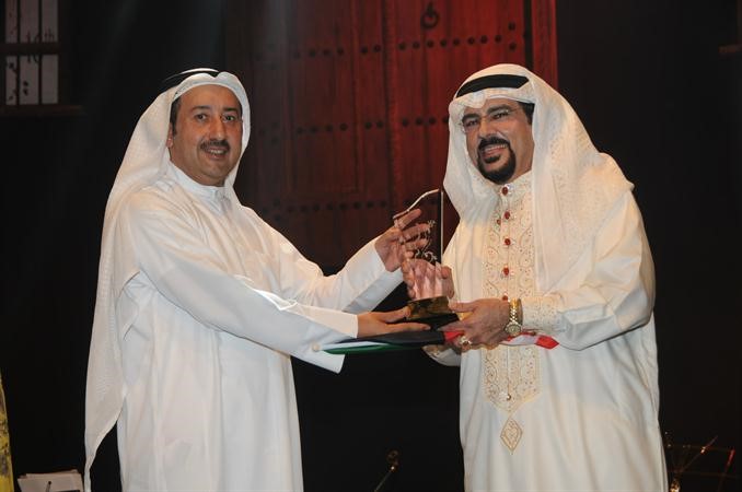 وتكريم سليمان القصار