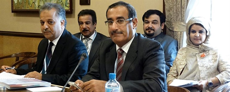دمحمد براك الهيفي مترئسا وفد الكويت في الاجتماع الدوري للمؤتمر السنوي لمنظمة الصحة العالمية ويبدو قيس الدويري