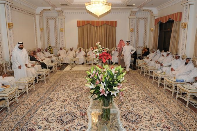 جانب من حفل العشاء في ديوان الدويش