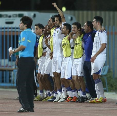 ترقب لاعبي الجهراء قبل تاهلهم الى نهائي الكاس	الازرقكوم